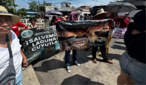 Organizaciones y habitantes de Cuyutlán se manifiestan contra proyecto de nuevo puerto interior en Manzanillo